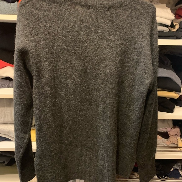 Sanctuary oversized, super warm gray  sweater. Hardly worn. - Picture 2 of 2